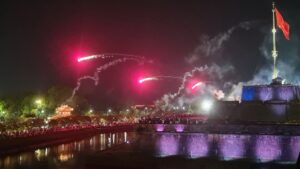Cuộc khủng hoảng an toàn: Dân mạng phản ứng sau lần thứ ba Trung tâm Bảo tồn Huế xin lỗi về sự cố bắn hỏa pháo