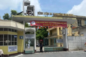 Bệnh viện Nam Định Nhận Trách Nhiệm, Đình Chỉ Nhân Viên Vì Chậm Cấp Cứu Bé Trai 4 Tuổi